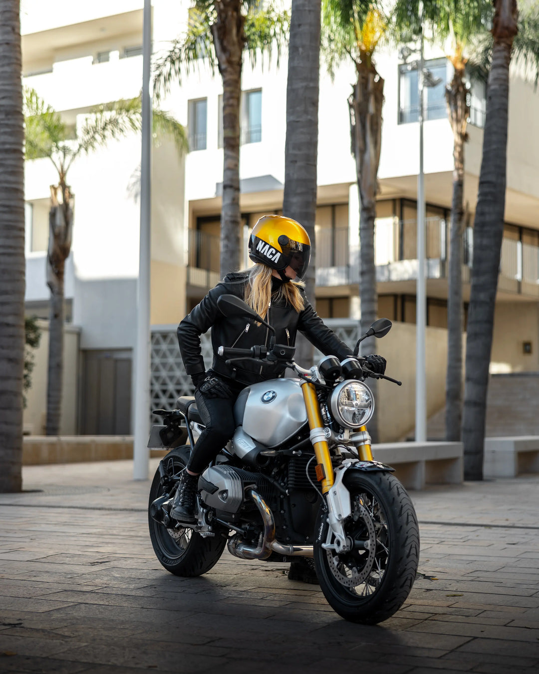 Les accessoires moto indispensables par forte chaleur